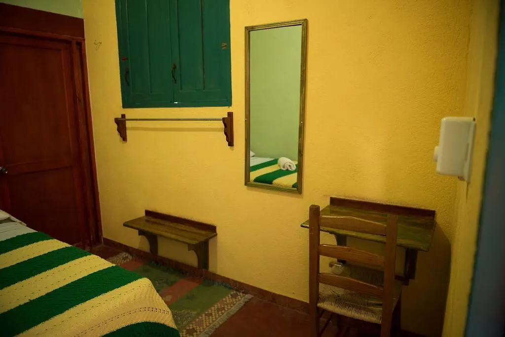 פדרנאלס Hostal Dona Chava 2*,